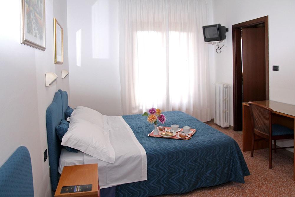 Family Hotel Como Rivisondoli Esterno foto